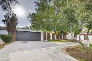 Photo #1: 2715752 Listing