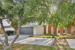 Photo #2: 2715752 Listing