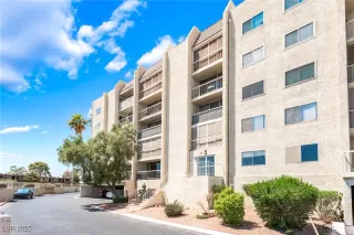 Photo #1: 2715768 Listing 