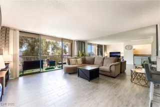 Photo #5: 2715768 Listing 