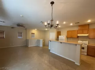 Photo #1: 2715771 Listing 