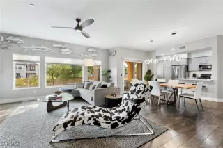 Photo #4: 2715773 Listing 