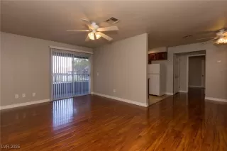 Photo #4: 2715801 Listing 