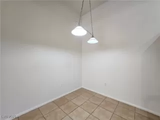 Photo #4: 2715816 Listing 