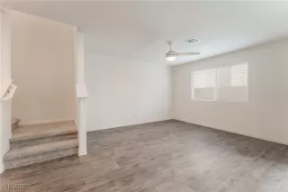 Photo #3: 2715844 Listing