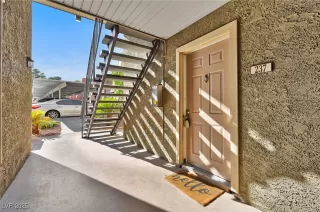 Photo #1: 2715845 Listing 