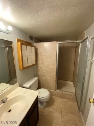 Photo #5: 2715861 Listing 