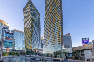 Photo #4: 2715866 Listing