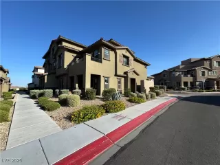 Photo #1: 2715872 Listing 