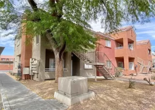 Photo #1: 2715876 Listing