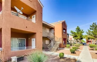 Photo #2: 2715876 Listing
