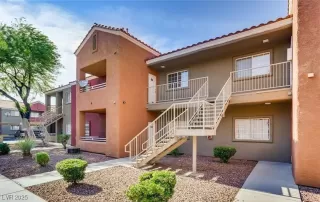 Photo #3: 2715876 Listing