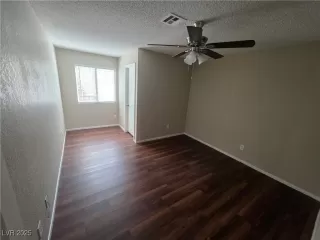 Photo #6: 2715890 Listing 