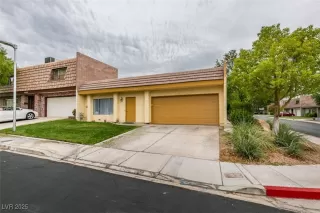 Photo #2: 2715891 Listing 