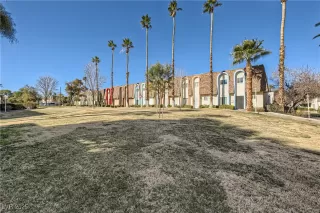 Photo #4: 2715896 Listing 