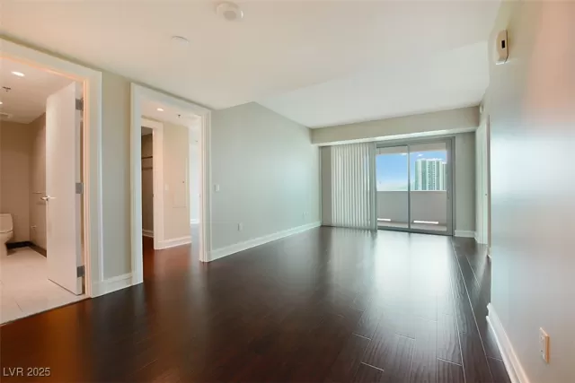 MLS: 2715899 Condo For Sale