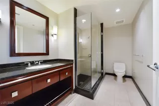 Photo #5: 2715899 Listing