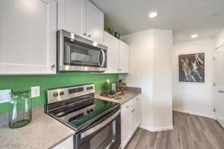 Photo #6: 2715919 Listing 