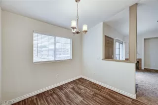 Photo #4: 2715936 Listing