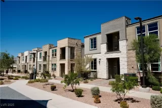 Photo #1: 2715939 Listing 