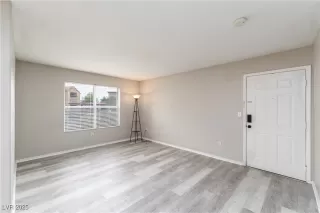 Photo #2: 2715948 Listing