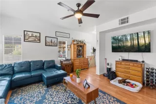 Photo #5: 2715951 Listing