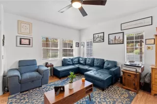 Photo #6: 2715951 Listing