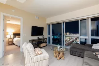 Photo #3: 2715952 Listing