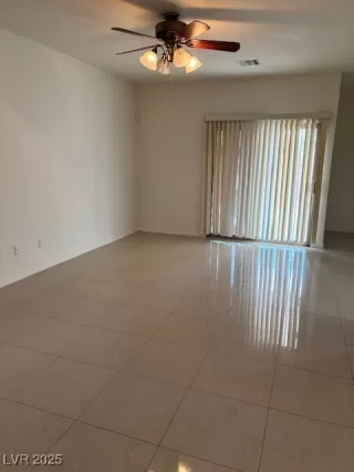 Photo #3: 2715989 Listing 