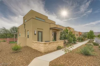 Photo #5: 2716004 Listing 