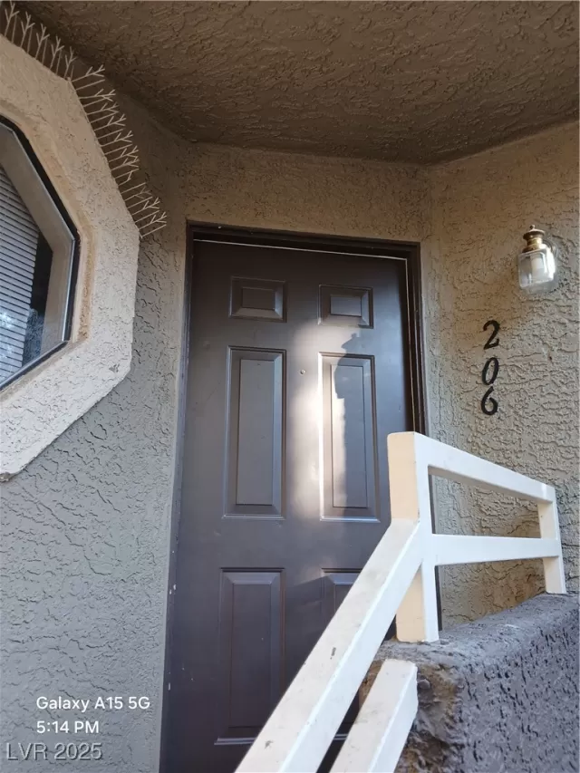 MLS: 2716005 Condo For Sale