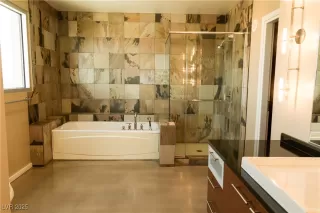 Photo #4: 2716018 Listing 