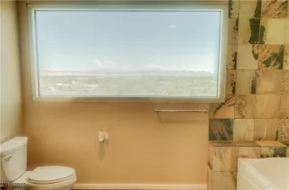 Photo #6: 2716018 Listing 