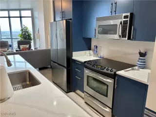 Photo #6: 2716025 Listing