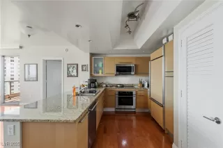 Photo #4: 2716067 Listing 