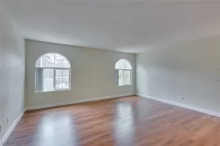 Photo #6: 2716079 Listing 