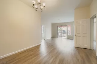 Photo #2: 2716082 Listing