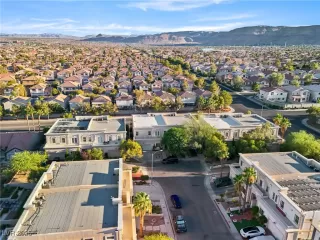 Photo #2: 2716083 Listing 