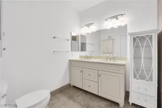Photo #6: 2716100 Listing