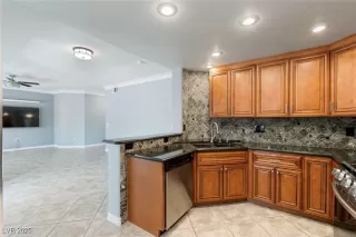 Photo #6: 2716104 Listing 