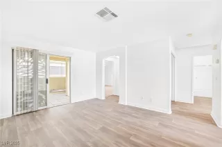 Photo #2: 2716159 Listing 