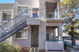 Photo #1: 2716178 Listing 