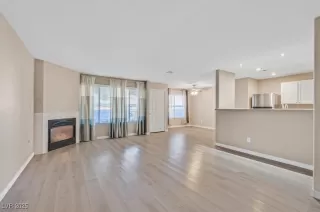 Photo #2: 2716188 Listing 