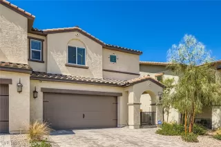 Photo #1: 2716208 Listing