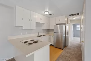 Photo #3: 2716215 Listing 