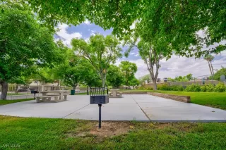 Photo #5: 2716215 Listing 