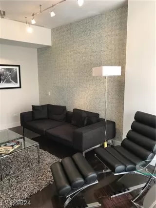 Photo #5: 2716219 Listing