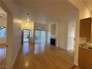 Photo #3: 2716245 Listing 