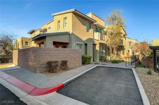 Photo #1: 2716314 Listing