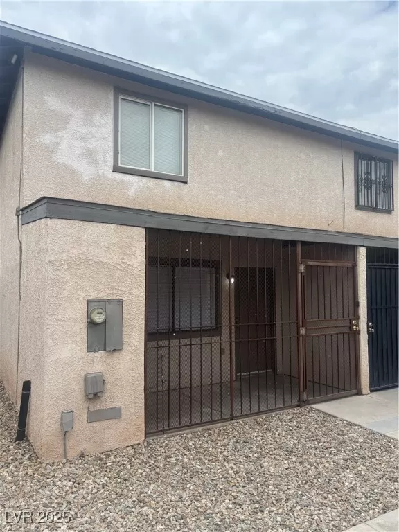 MLS: 2716325 Condo For Sale